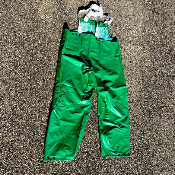 Tingley - Safetyflex - Green Overalls - Chemical Resistant - Picture 1 of 6